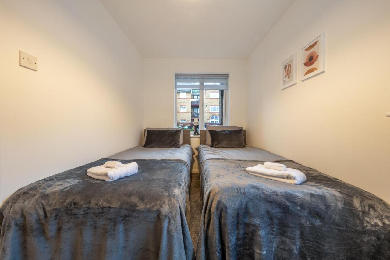 Luxury 2 Bed Apartment Stansted Airport Bishops Stortford Bishop's Stortford Exterior foto