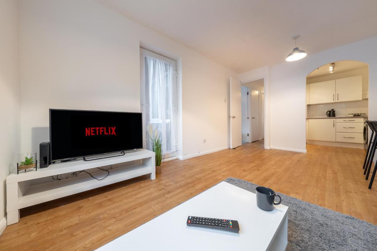 Luxury 2 Bed Apartment Stansted Airport Bishops Stortford Bishop's Stortford Exterior foto